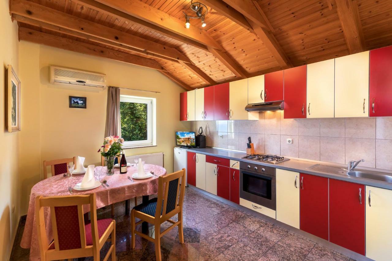 Apartment Panorama Opatija マトゥリ エクステリア 写真
