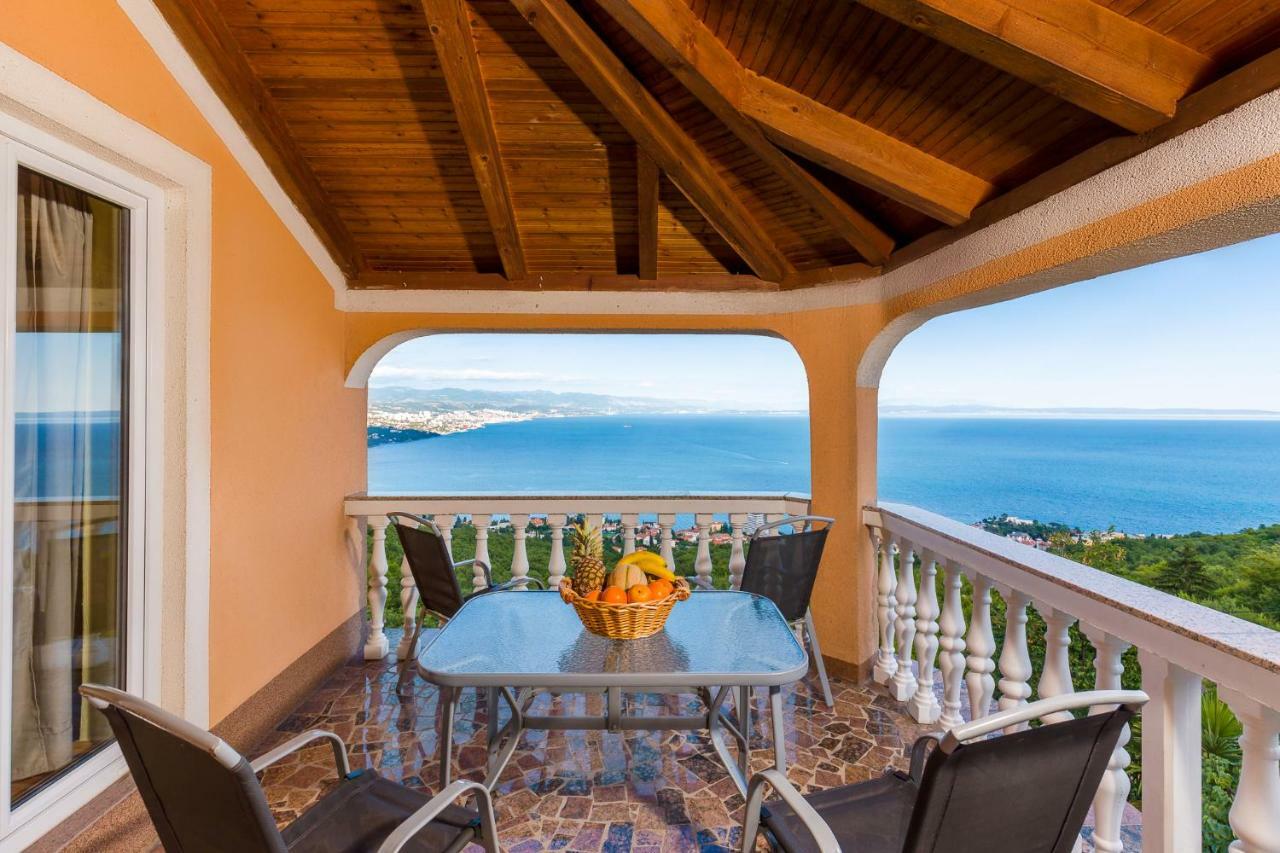 Apartment Panorama Opatija マトゥリ エクステリア 写真