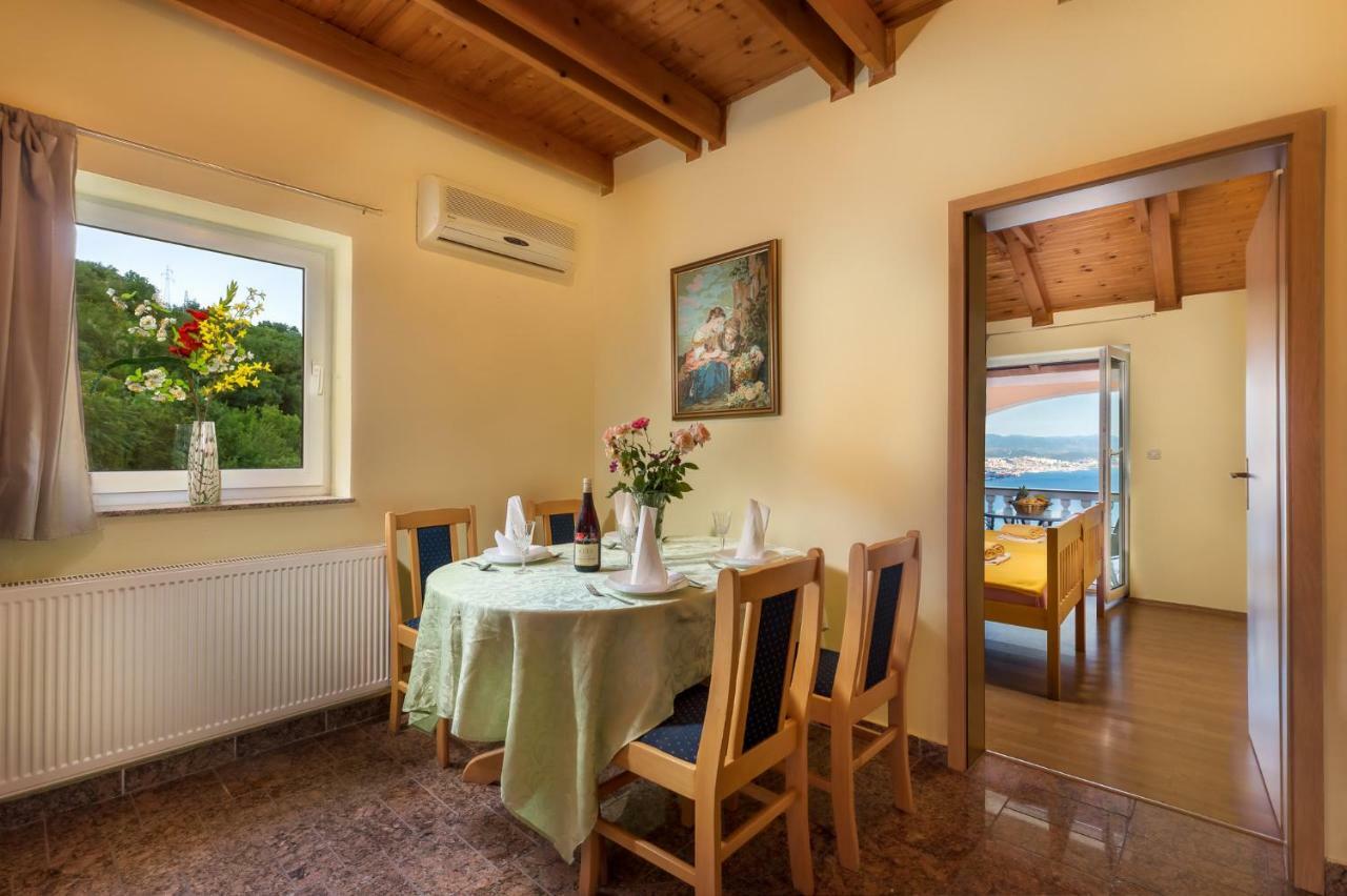 Apartment Panorama Opatija マトゥリ エクステリア 写真