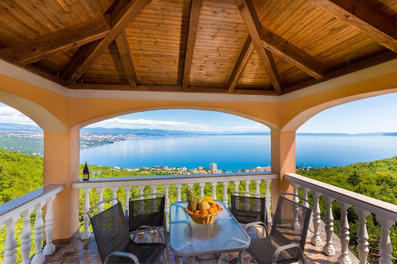 Apartment Panorama Opatija マトゥリ エクステリア 写真