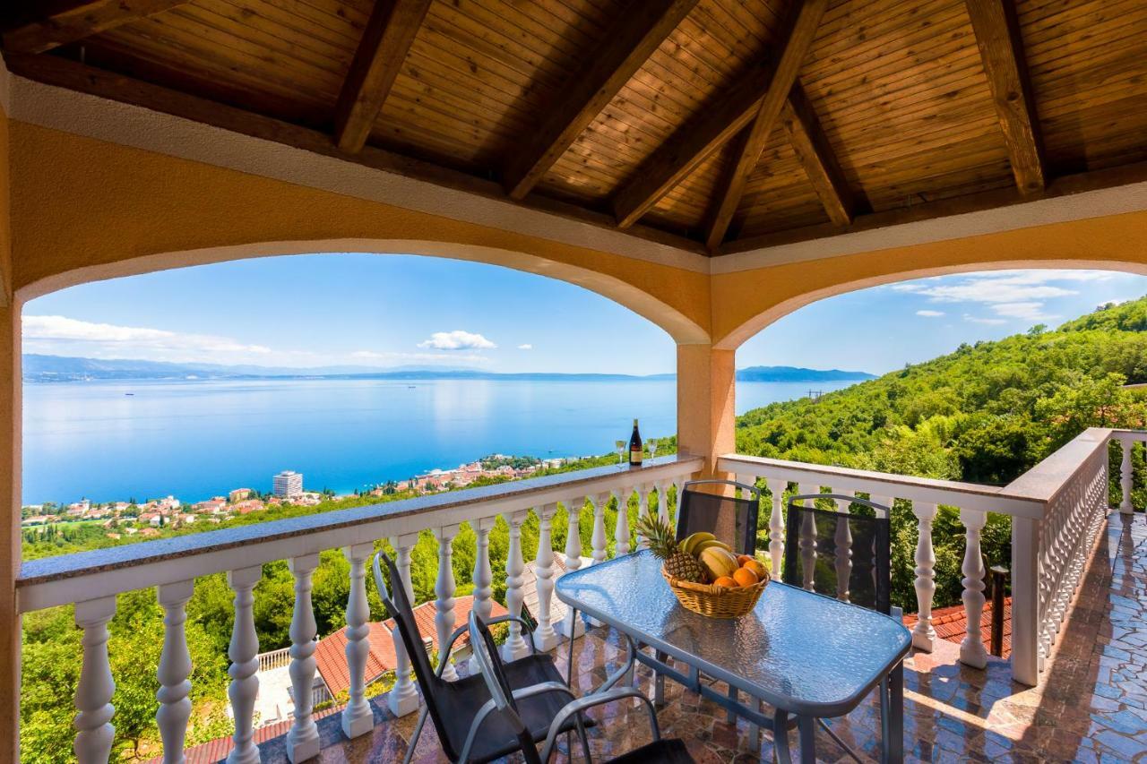 Apartment Panorama Opatija マトゥリ エクステリア 写真