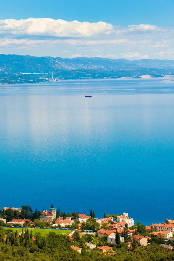 Apartment Panorama Opatija マトゥリ エクステリア 写真