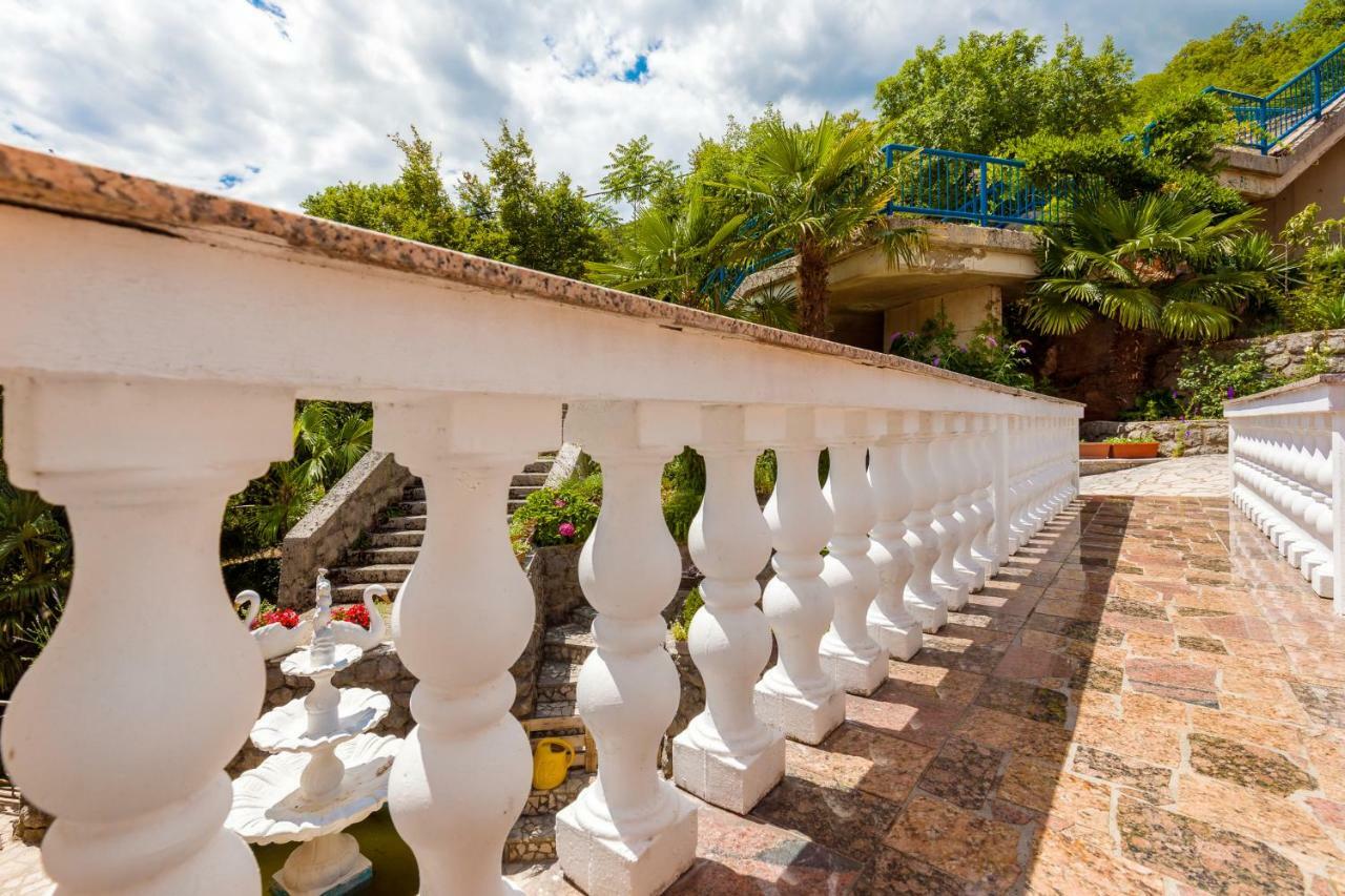 Apartment Panorama Opatija マトゥリ エクステリア 写真