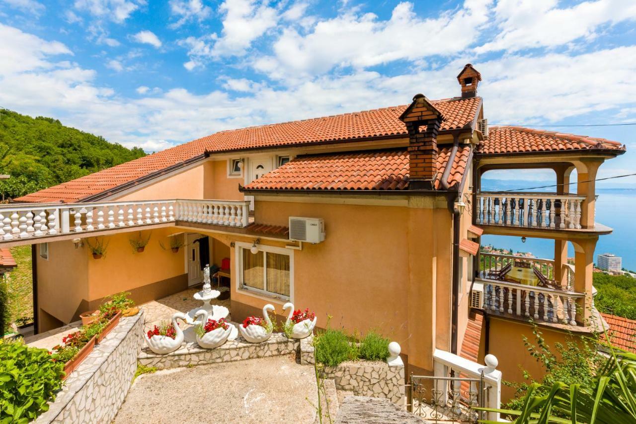 Apartment Panorama Opatija マトゥリ エクステリア 写真