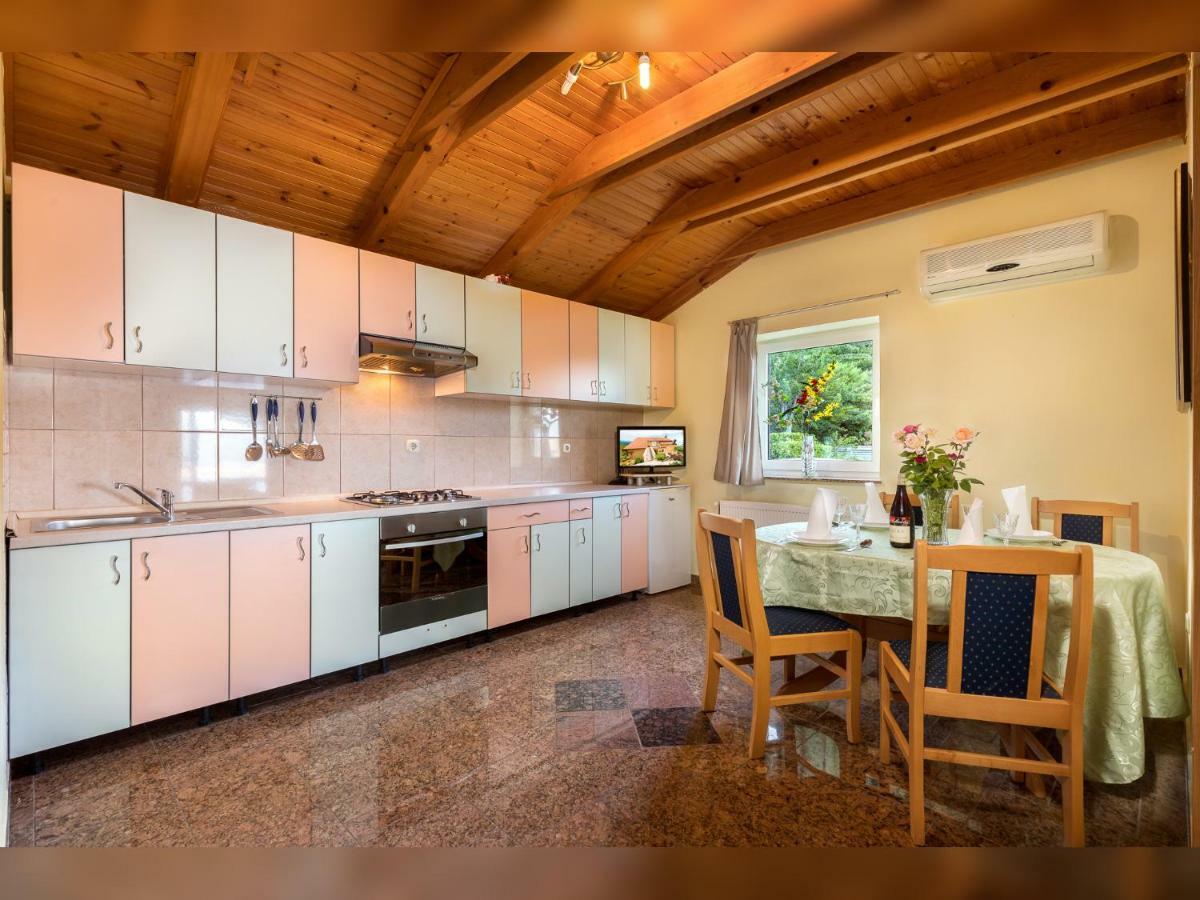 Apartment Panorama Opatija マトゥリ エクステリア 写真